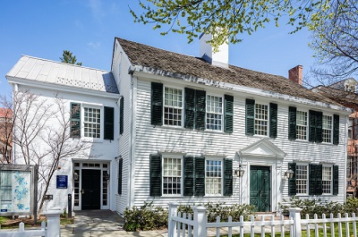 Yale University Visitor Center